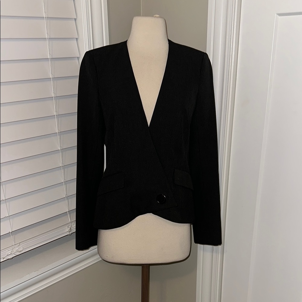 Max Studio Black Fitted Blazer with Lapel Collar Shoulder Pads Size 6